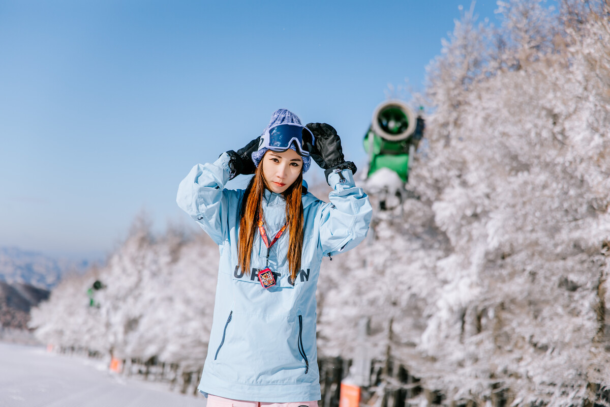 乔波滑雪馆里面穿什么_乔波滑雪年卡_乔波滑雪场团购