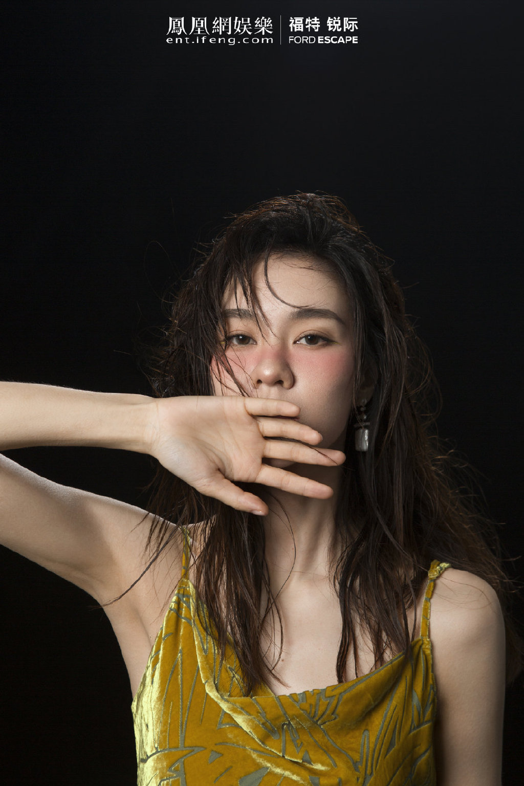 性感热舞，美女超短裙展妖娆