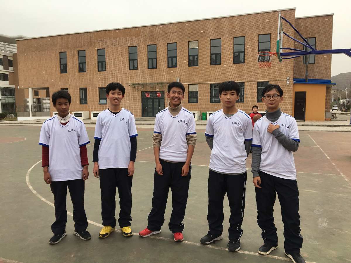 小学体育课游戏视频教程_大全体育课小学游戏有哪些_小学体育课游戏大全