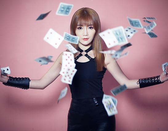 恶搞美女恶搞动态图片_恶搞美女老师_恶搞美女老师gif