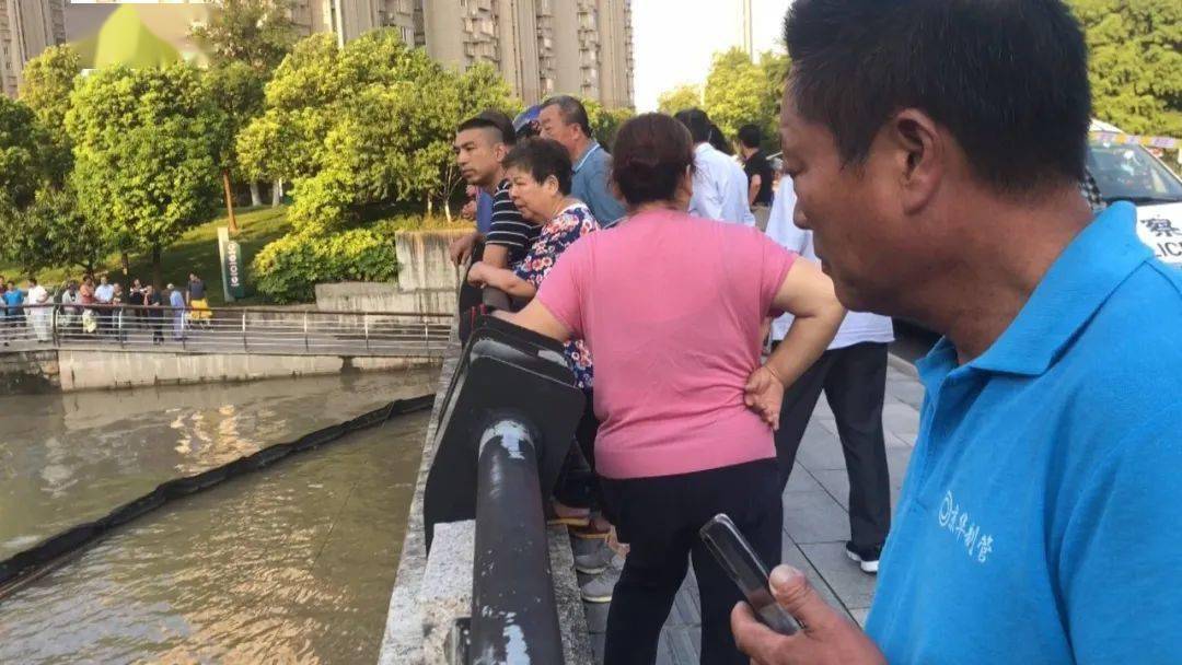 结婚抢亲游戏_西双版纳抢亲陷阱_西双版纳抢亲游戏