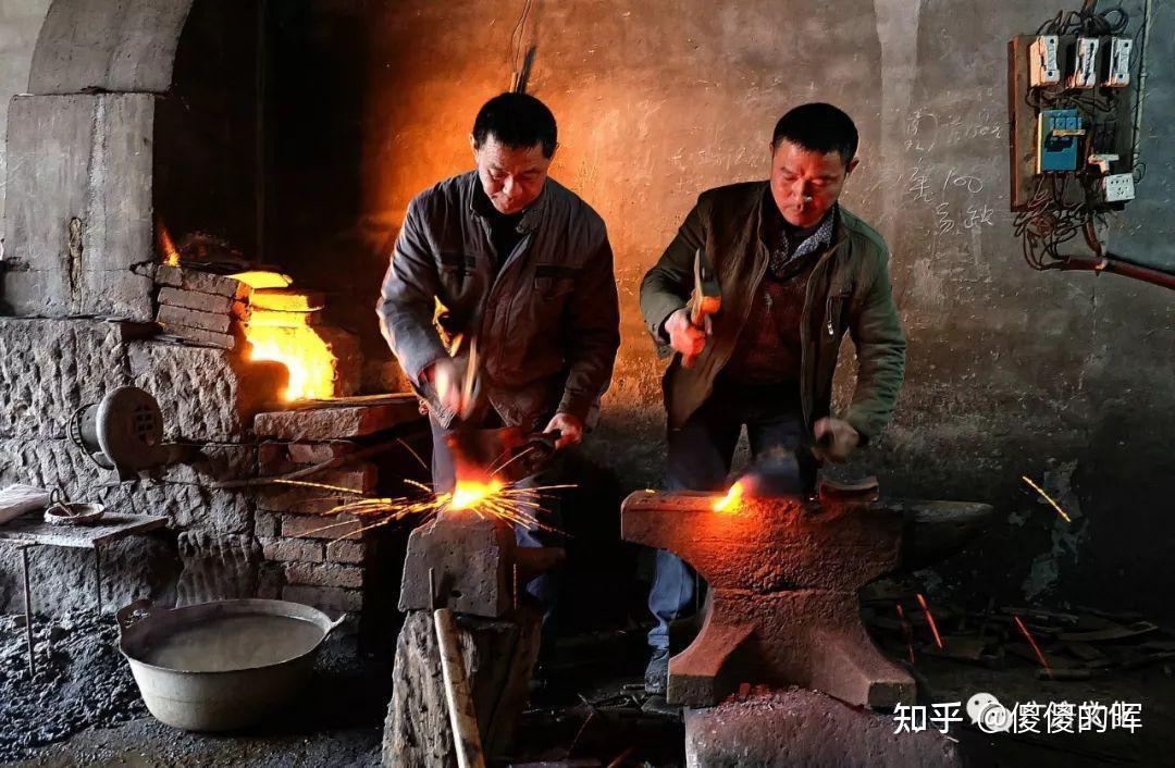 褚铁匠_铁匠家的小娇妻乐文_小铁匠