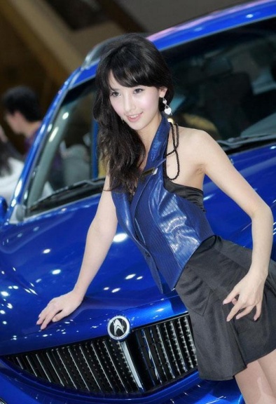 2012北京车展：炫酷车模大集结！