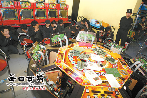 俄罗斯转盘游戏模拟器_俄罗斯转盘游戏_俄罗斯转盘游戏是什么意思