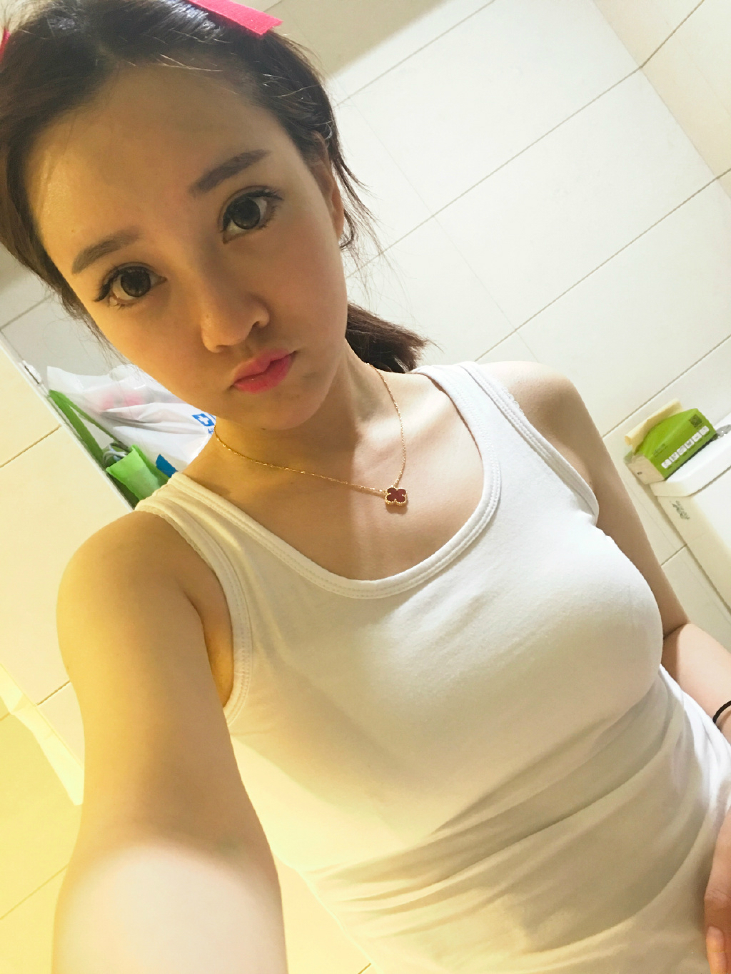 甩妹是什么意思_妹子甩奶动态图_甩妹子奶动态图gif