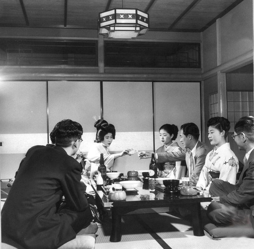 日本女忧_日本画家忧动漫塔罗牌_日本出光机油的忧缺点