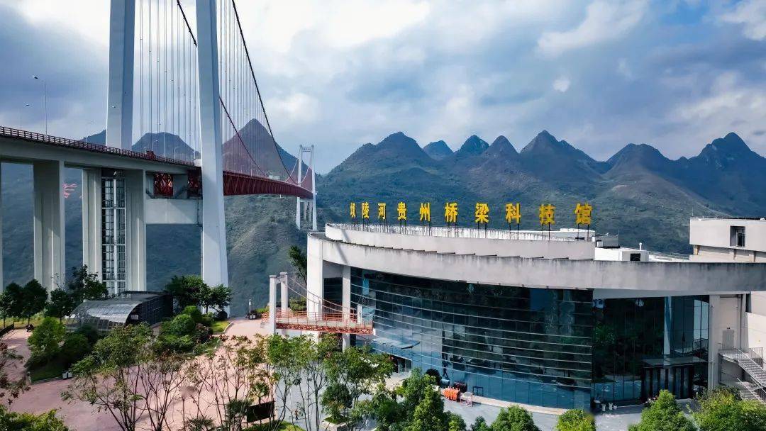 黑暗无尽：末日前哨基地2