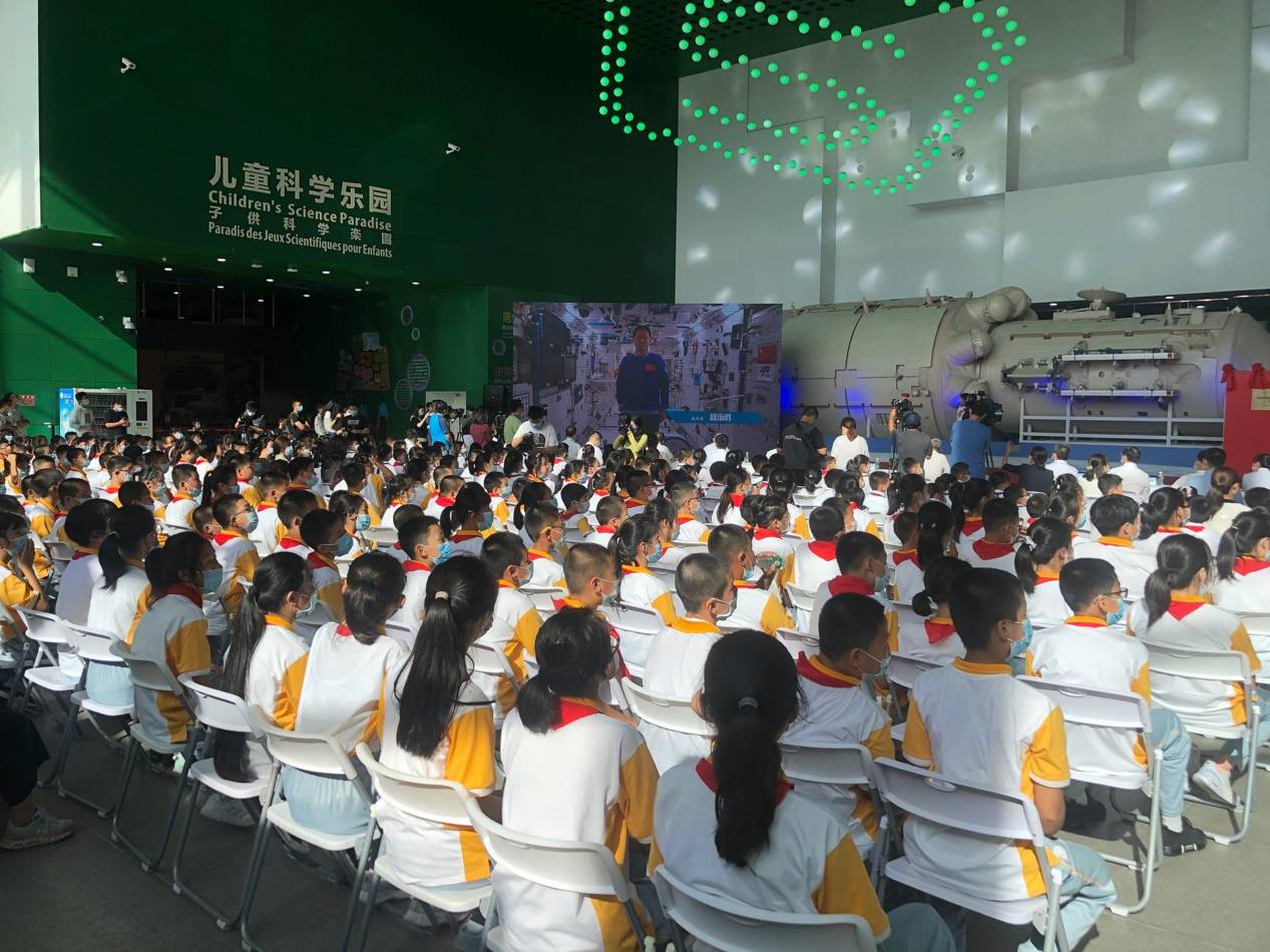前哨基地2_基地前哨站和社区_基地前哨剧情