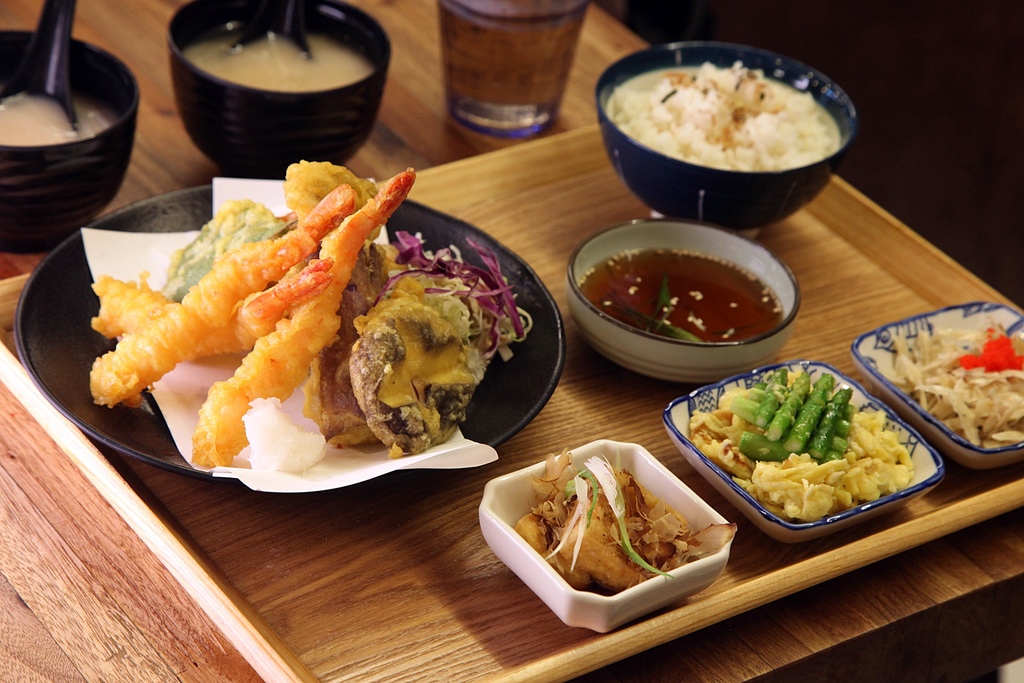 料理小游戏-烹饪乐趣第三届滨海国际（微）电影节料理竞赛影片