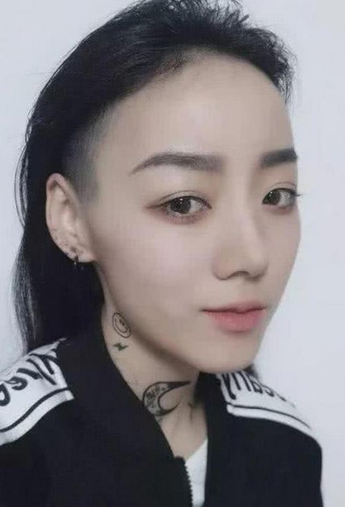 剪头发游戏在线玩_手机游戏剪头发_剪头发的游戏app