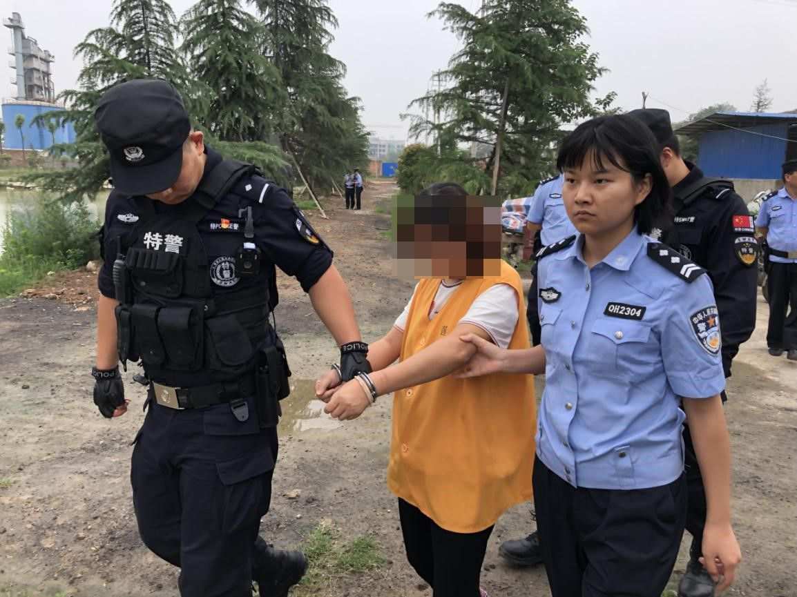 侠车猎手5_侠盗飞车猎_手机上如同侠盗猎车的游戏
