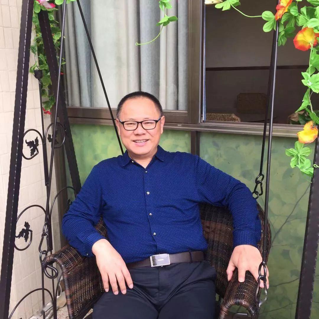 中年人手机解压游戏：放下压力，创造属于你的小世界