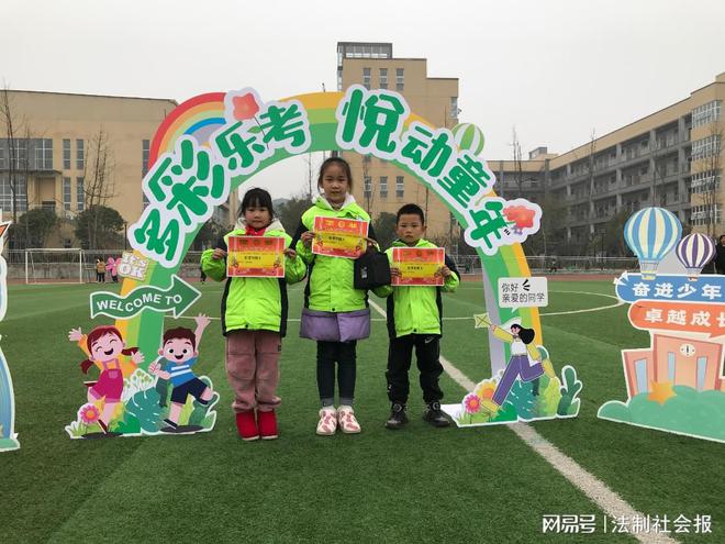 上网能玩什么_手机能上网的游戏推荐平台_可以玩网游的软件