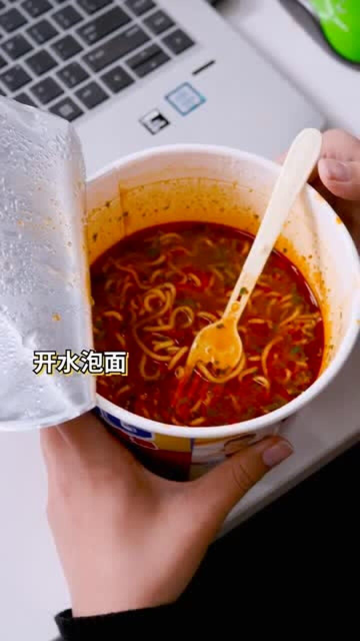 懒人早餐新玩法，蛋袋三明治、蛋袋炒饭，美味又创意