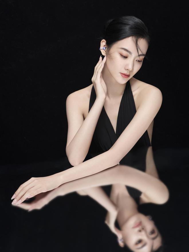探秘神秘伊欧娜：科技艺术共融，与自然共生之谜