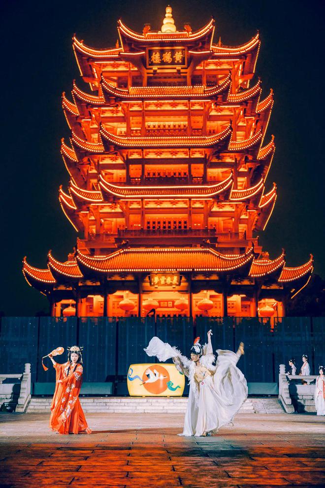 探秘喀琅施塔得：东西方文化交融，神秘历史与美丽自然齐聚