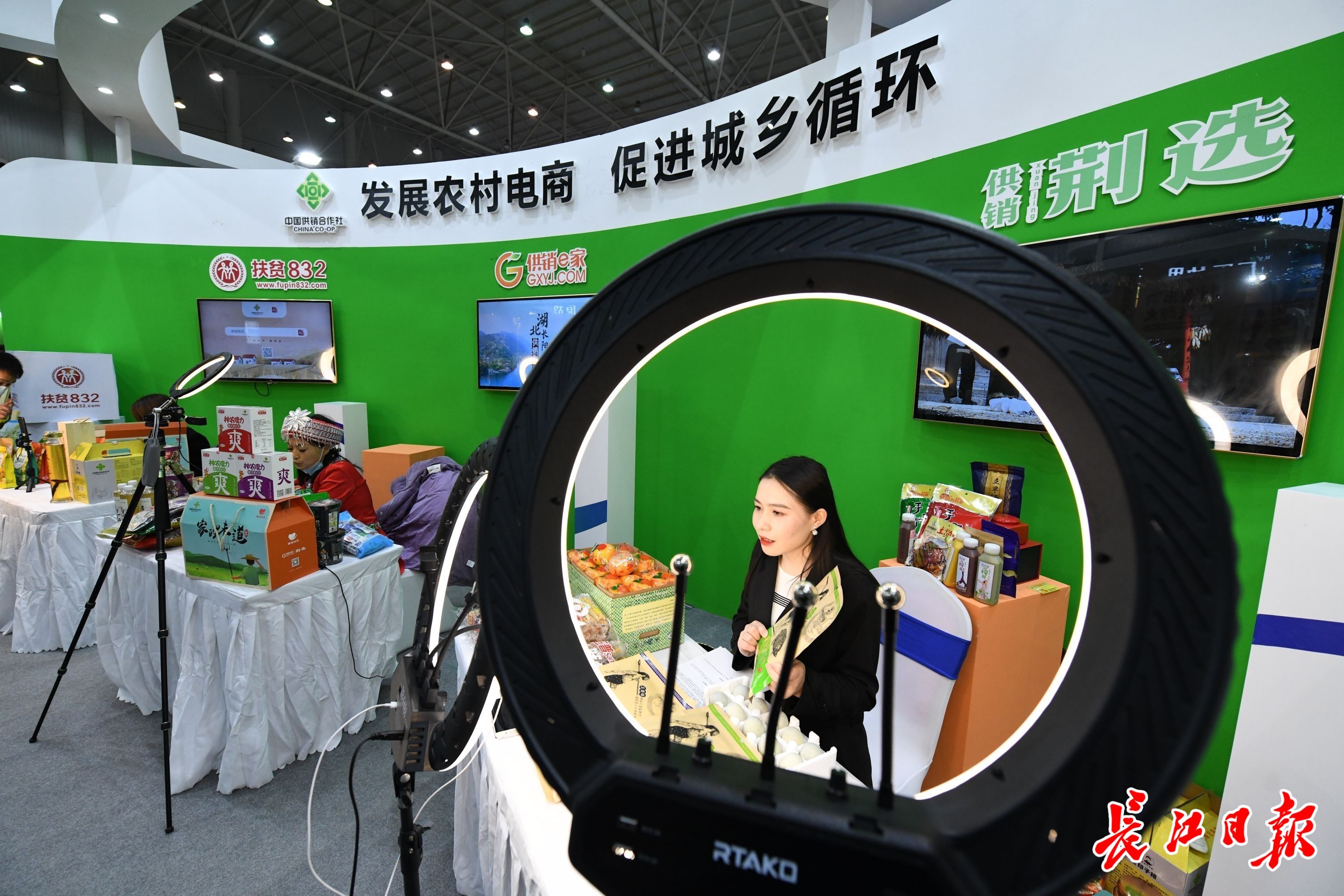直播手机看游戏怎么弄_直播手机看游戏没声音_手机如何看直播游戏