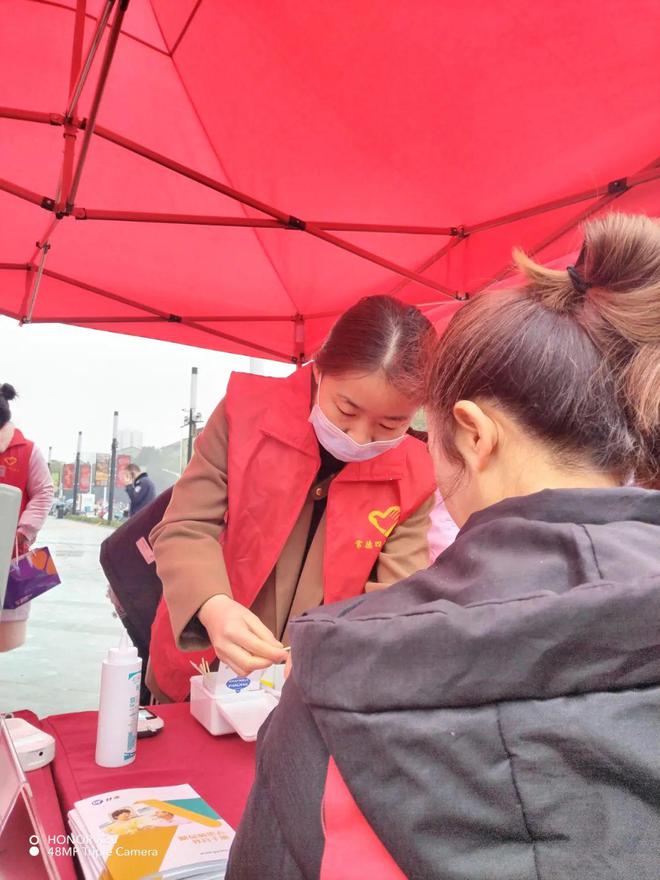 圣诞节今年几号_今年圣诞节_圣诞节今年几月几日