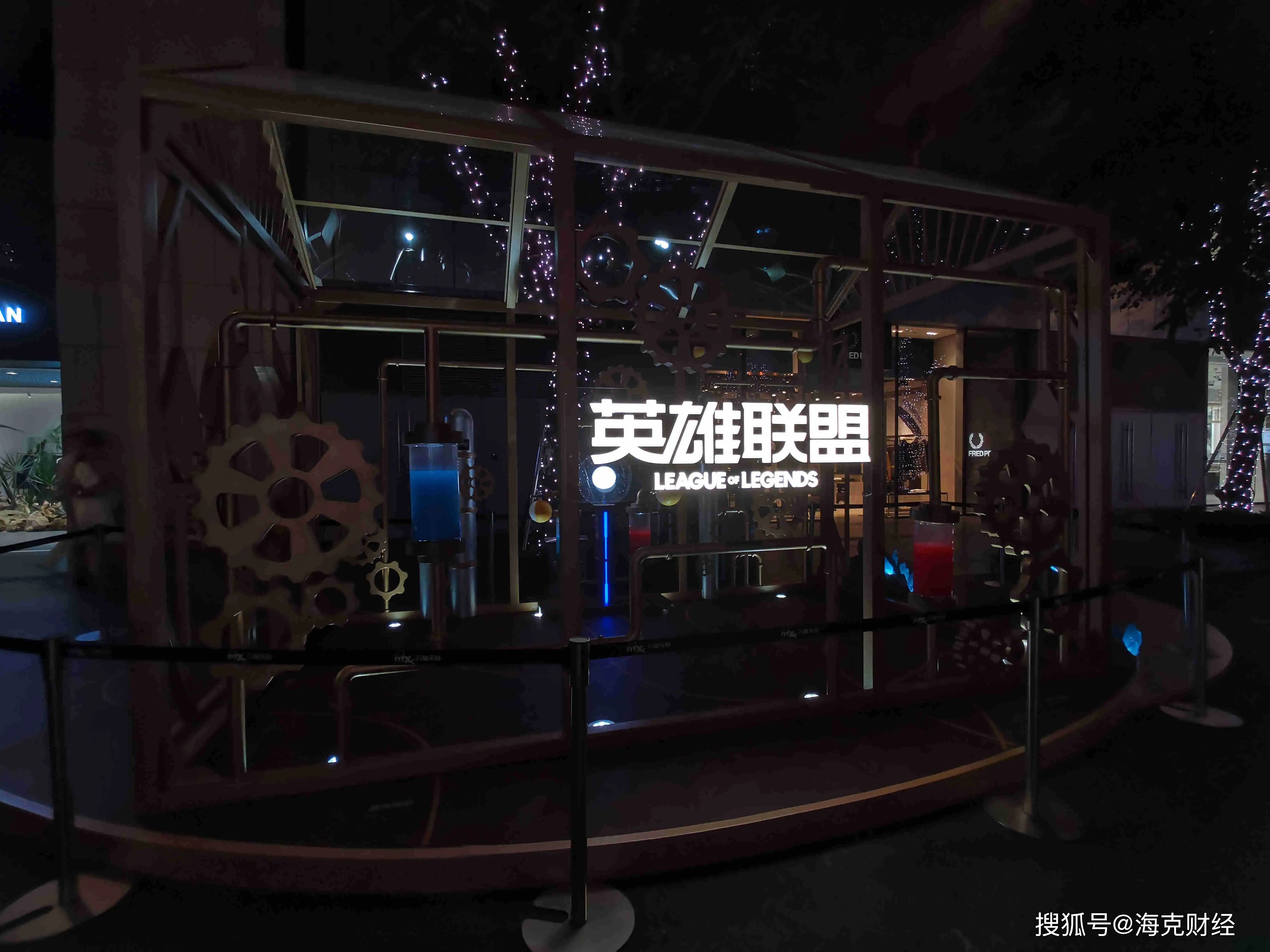 手机游戏荒力荐-荒野行动：绝地求生原型多人在线射击游戏，挑战