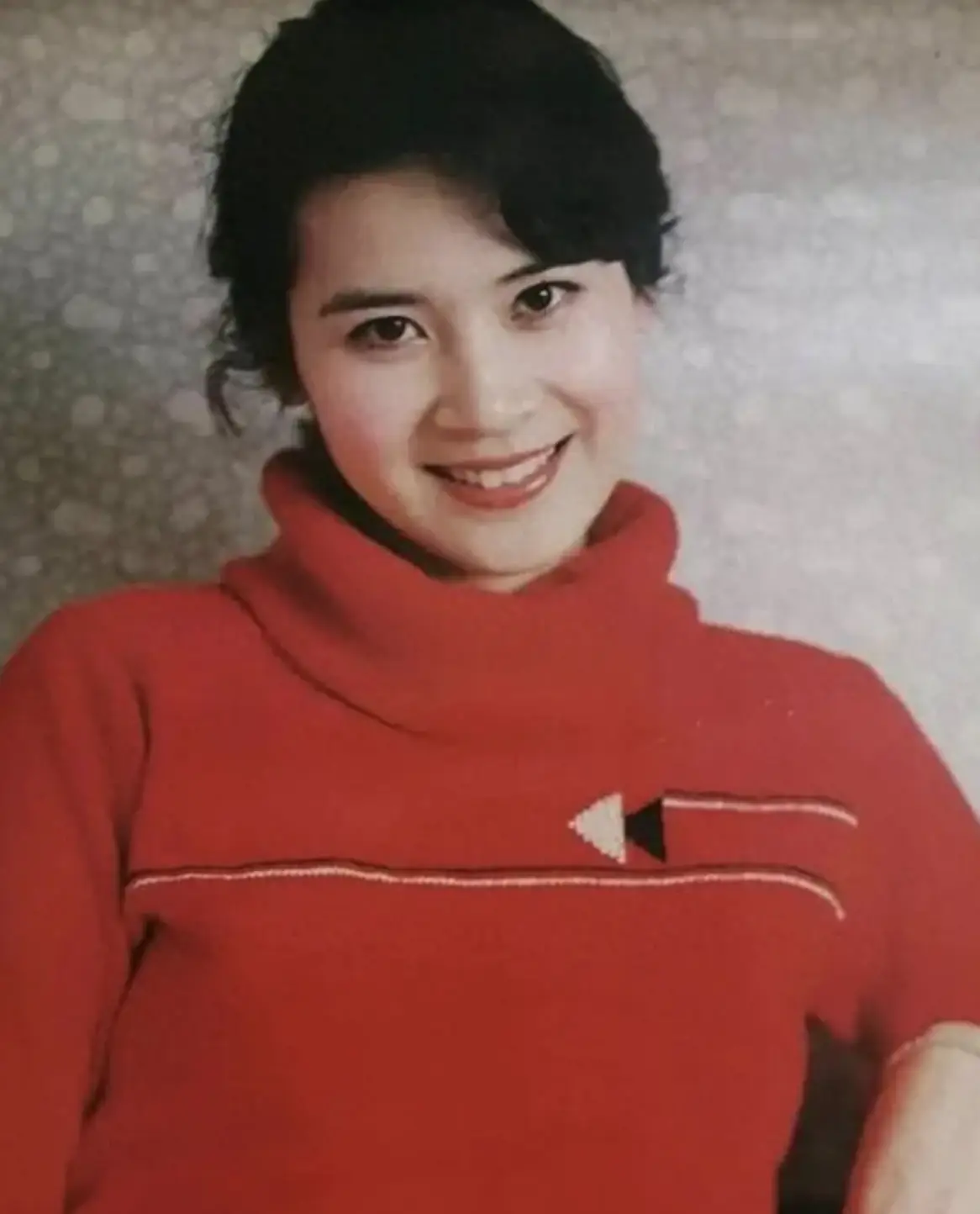 贤狼赫萝介绍_贤狼赫萝_贤狼赫萝情侣头像